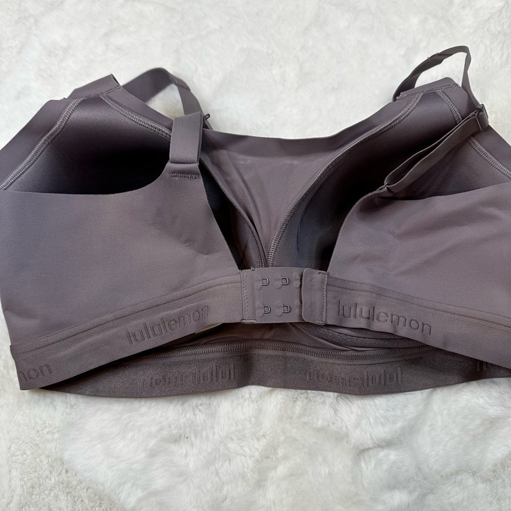 lululemon athletica Women's lavender Sports Bra - Picture 3 of 7